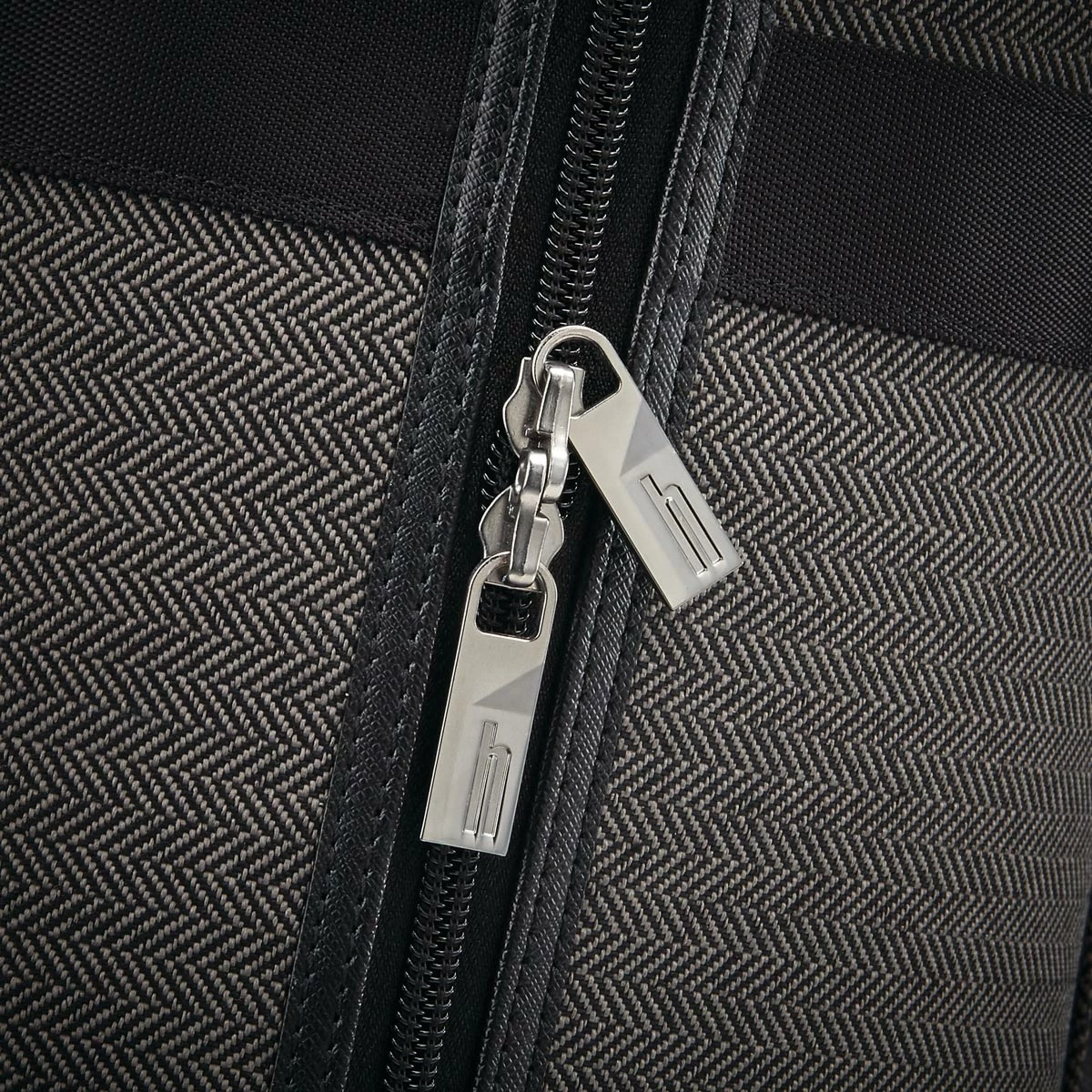 Hartmann Herringbone Deluxe Weekend Duffel 8 Hartmann Herringbone Deluxe Weekend Duffel - Image 6
