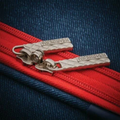 American Tourister Disney Minnie Denim Krush 21" Spinner -LEXINGTON LUGGAGE Sales 1261201255 19Spin 4 Zipper