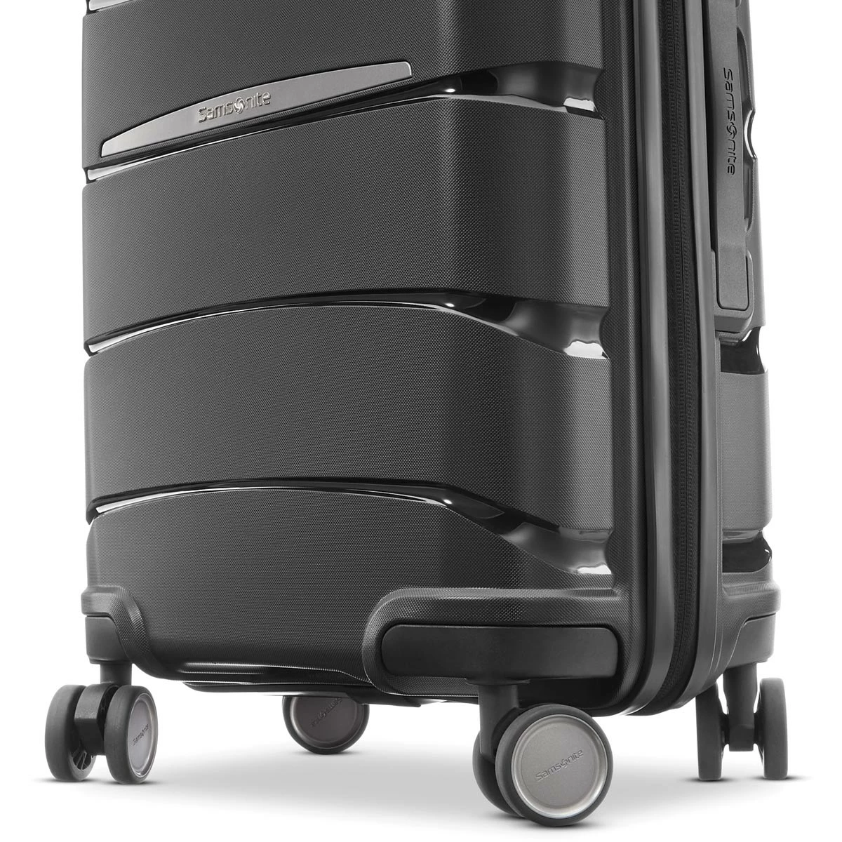 Samsonite Outline Pro 22x14x9 Carry On Spinner 7 Samsonite Outline Pro 22x14x9 Carry On Spinner - Image 5