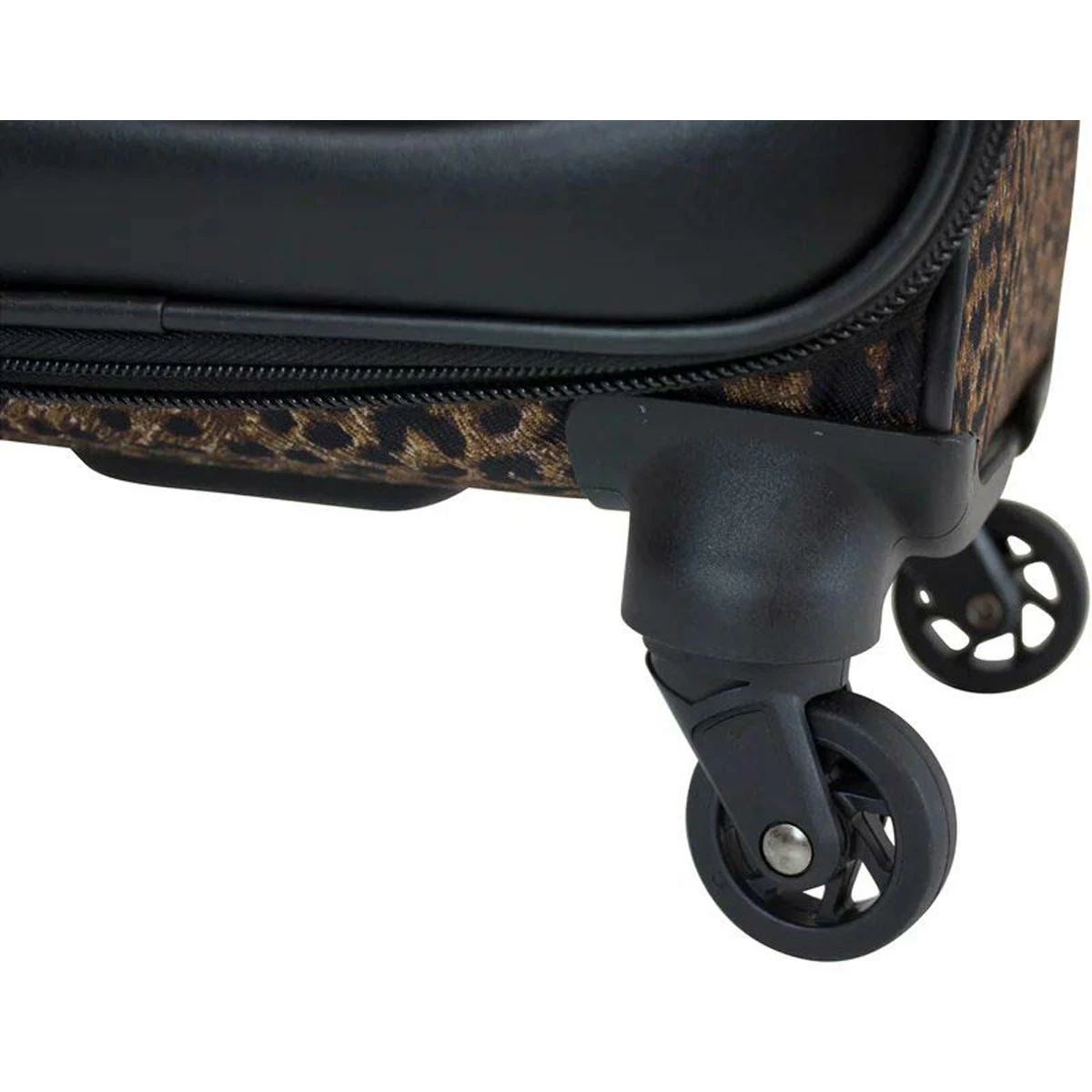 American Flyer Animal Print 5-Piece Spinner Luggage Set 10 American Flyer Animal Print 5-Piece Spinner Luggage Set - Image 8