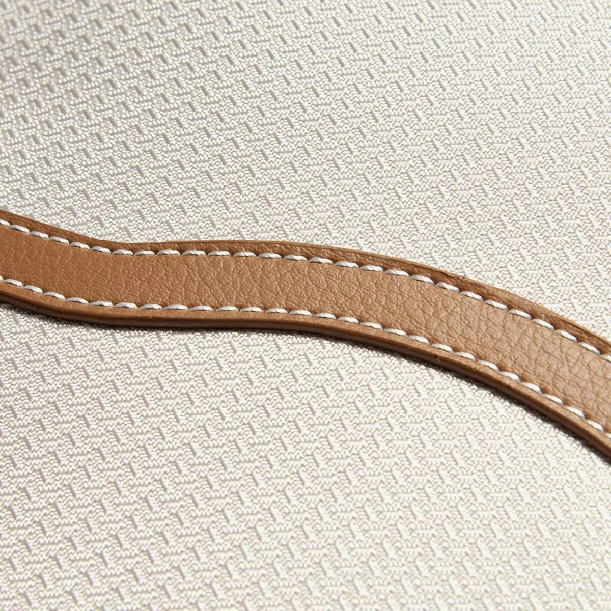 Delsey Chatelet Air 2.0 Shoulder Bag 17 Delsey Chatelet Air 2.0 Shoulder Bag - Image 15